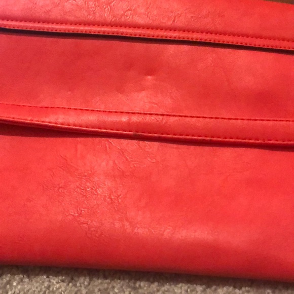 Red Shoulder Purse - Picture 6 of 6